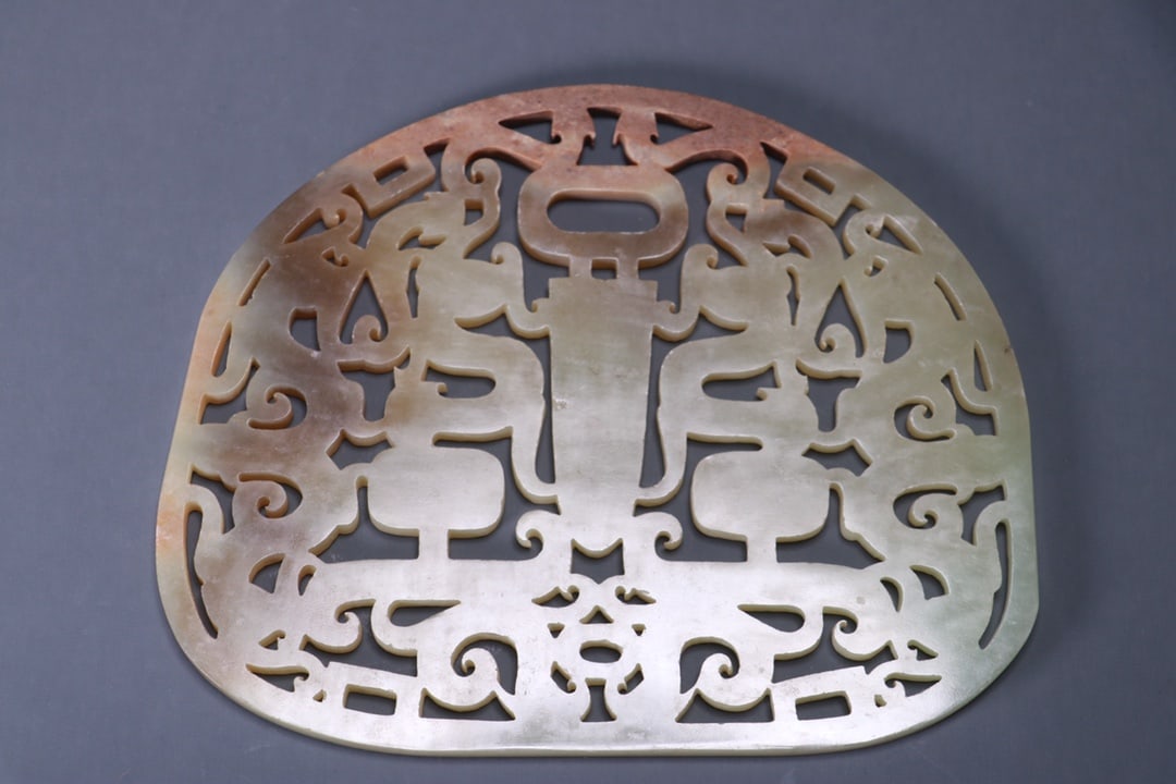 A beautiful Hetian topaz dragon pattern - 6