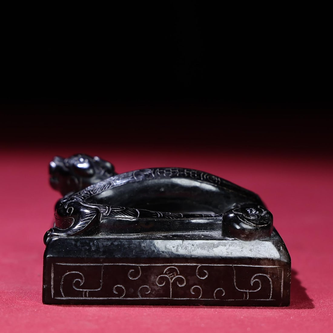 A piece of the Han Dynasty's Manqin bird: The Manqin bird of the Han Dynasty Size:190x40x38mmW:210g (The Dimensions Of All Batches Are Manually Measured.If You Need More Detailed Information, Please Contact Our Customer