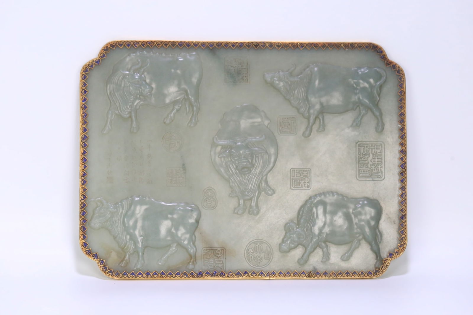 A Qing Dynasty Hetian jade-wrapped silver-gilt gold-edged five-cow picture poetry board (1 of 10)