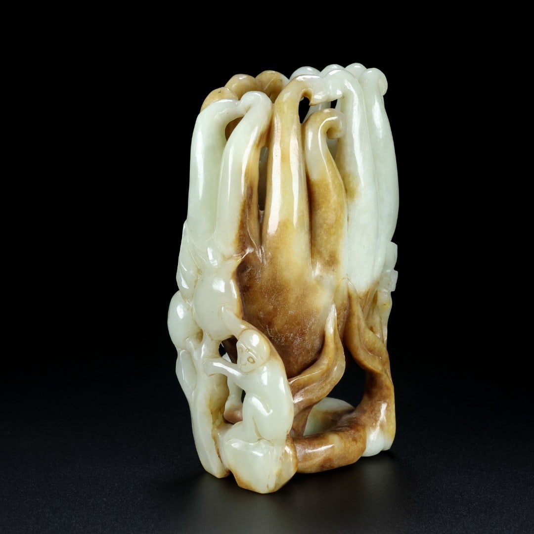 A fine Buddha's hand - 7