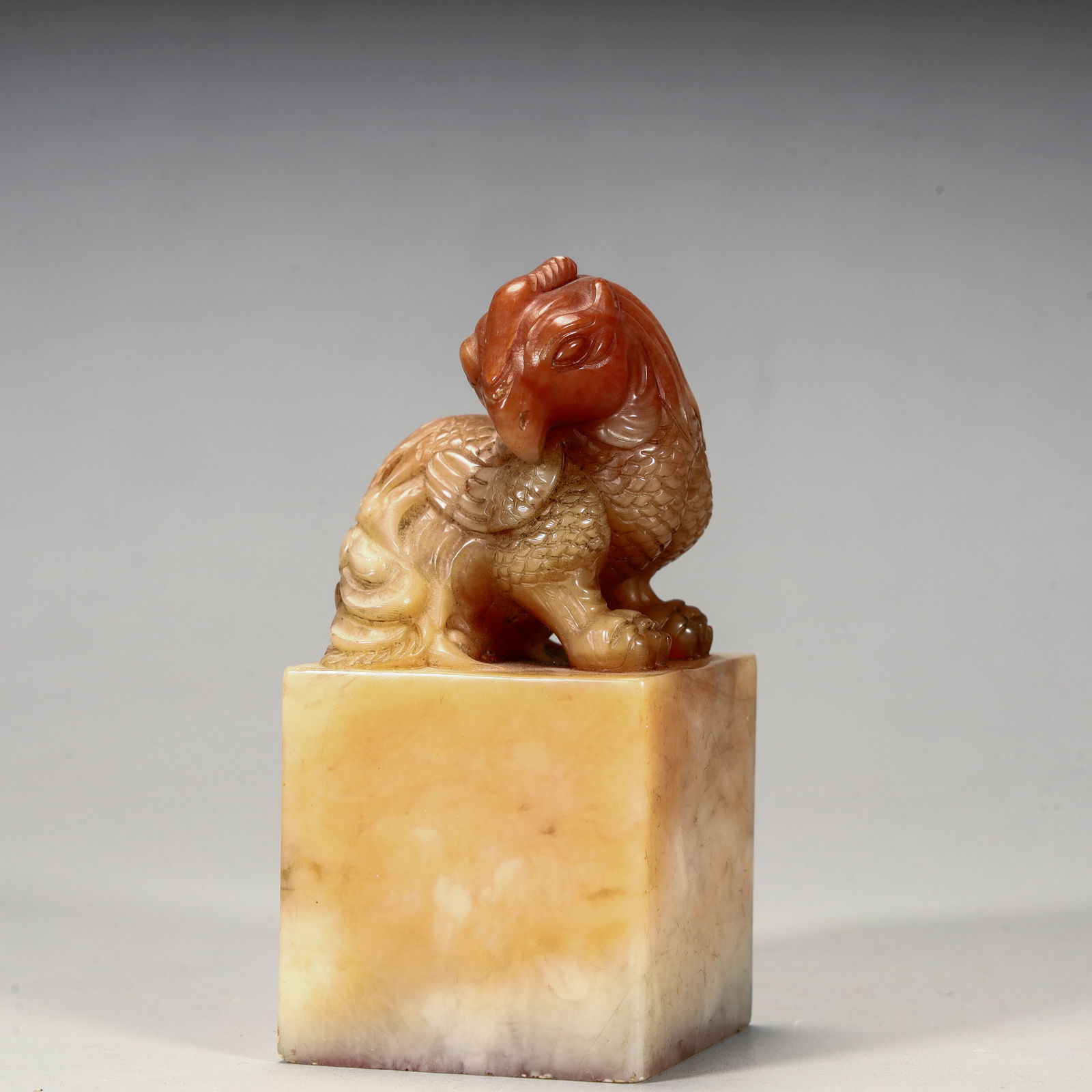 A fine Shoushan stone beast seal of the Qing Dynasty: Qing Dynasty's fine Shoushan stone auspicious beast seal Size: H:8.2cm L: 4cm W:4cm W:224.6g (The Dimensions Of All Batches Are Manually Measured.If You Need More Detailed