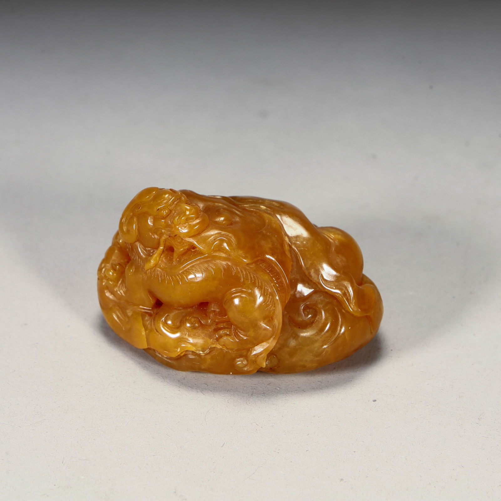 A fine Shoushan stone beast ornament from the Qing Dynasty (1 of 8)