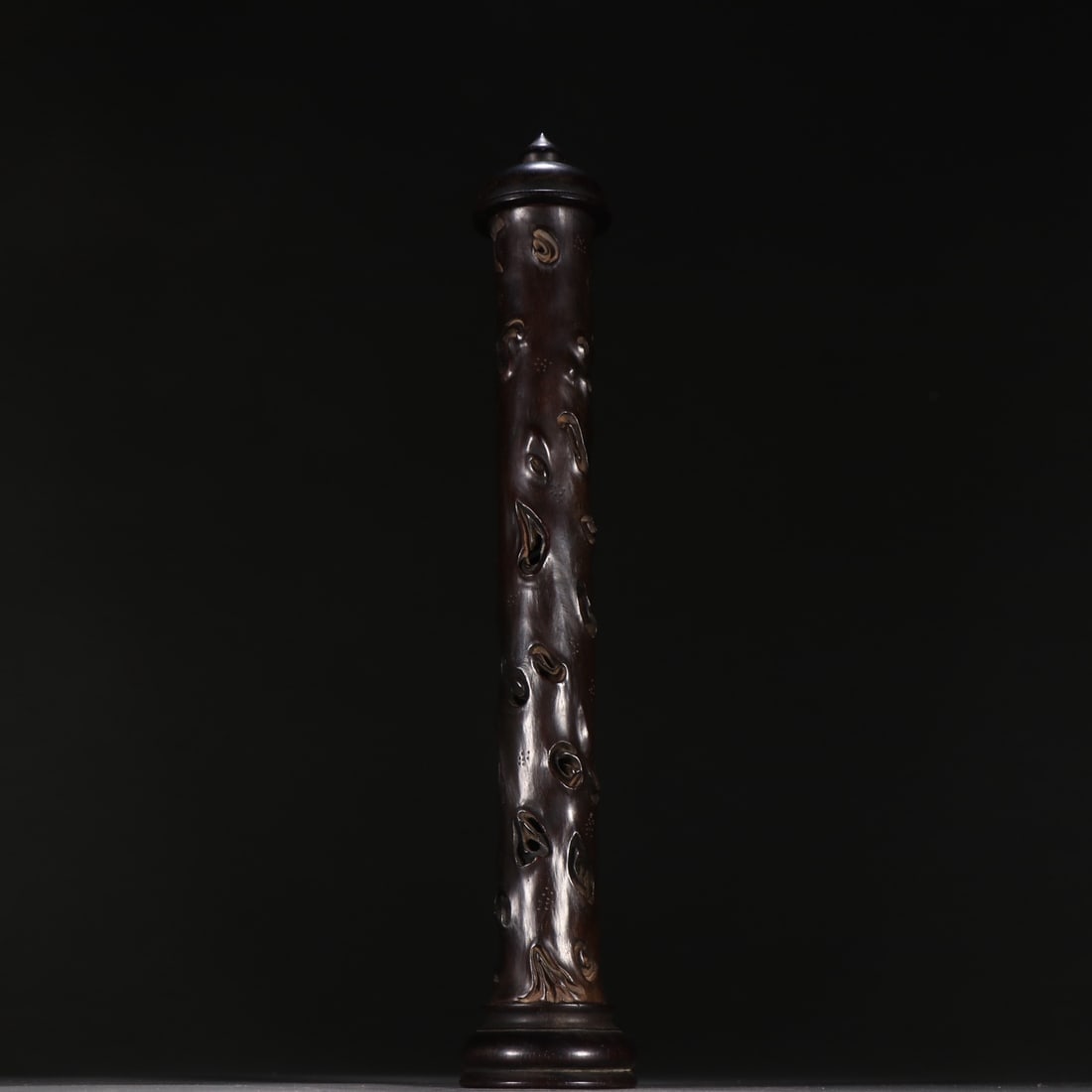 A fine small-leaved rosewood tube (1 of 9)