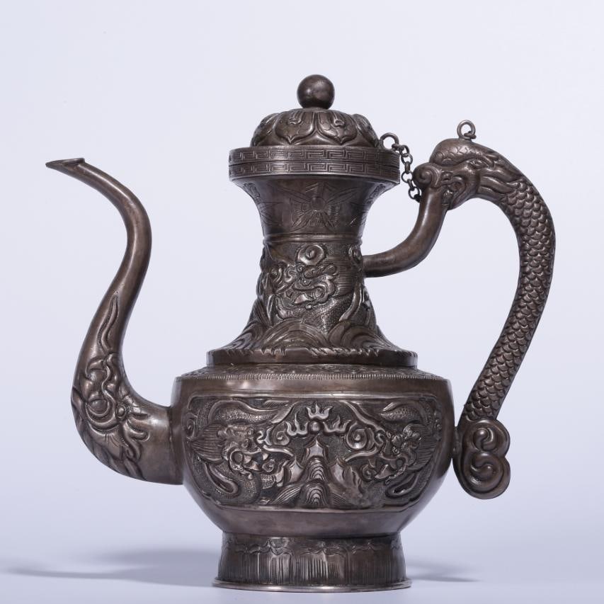 A Qing Dynasty sterling silver engraved double dragon spitting bead holding pot (1 of 8)
