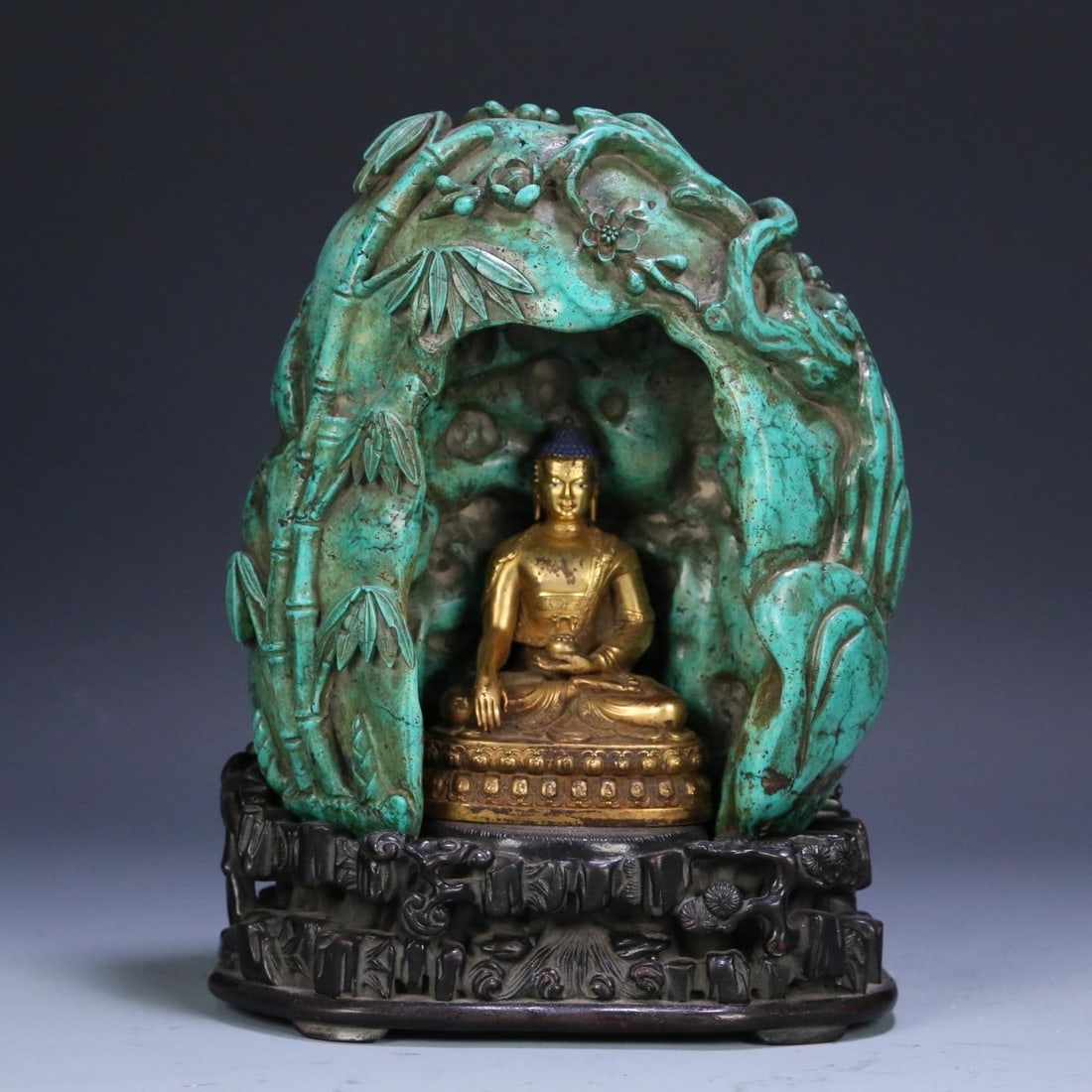 A turquoise copper gilt Shakyamuni Buddha shrine from the Qing Dynasty (1 of 9)