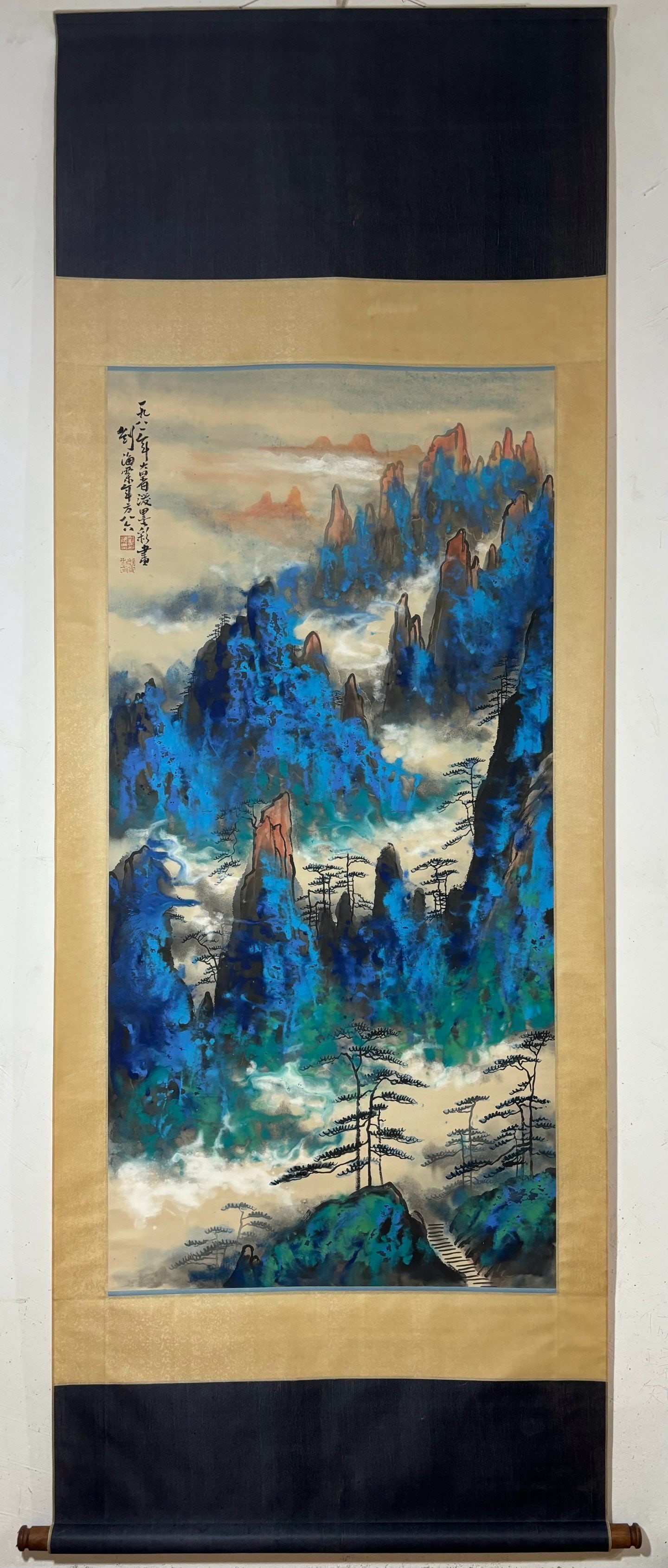 A vertical axis of Liu Haisu's landscape painting: Liu Haisu's landscape map vertical axis Size:Paintingcore138x67.5cm (The Dimensions Of All Batches Are Manually Measured.If You Need More Detailed Information, Please Contact Our