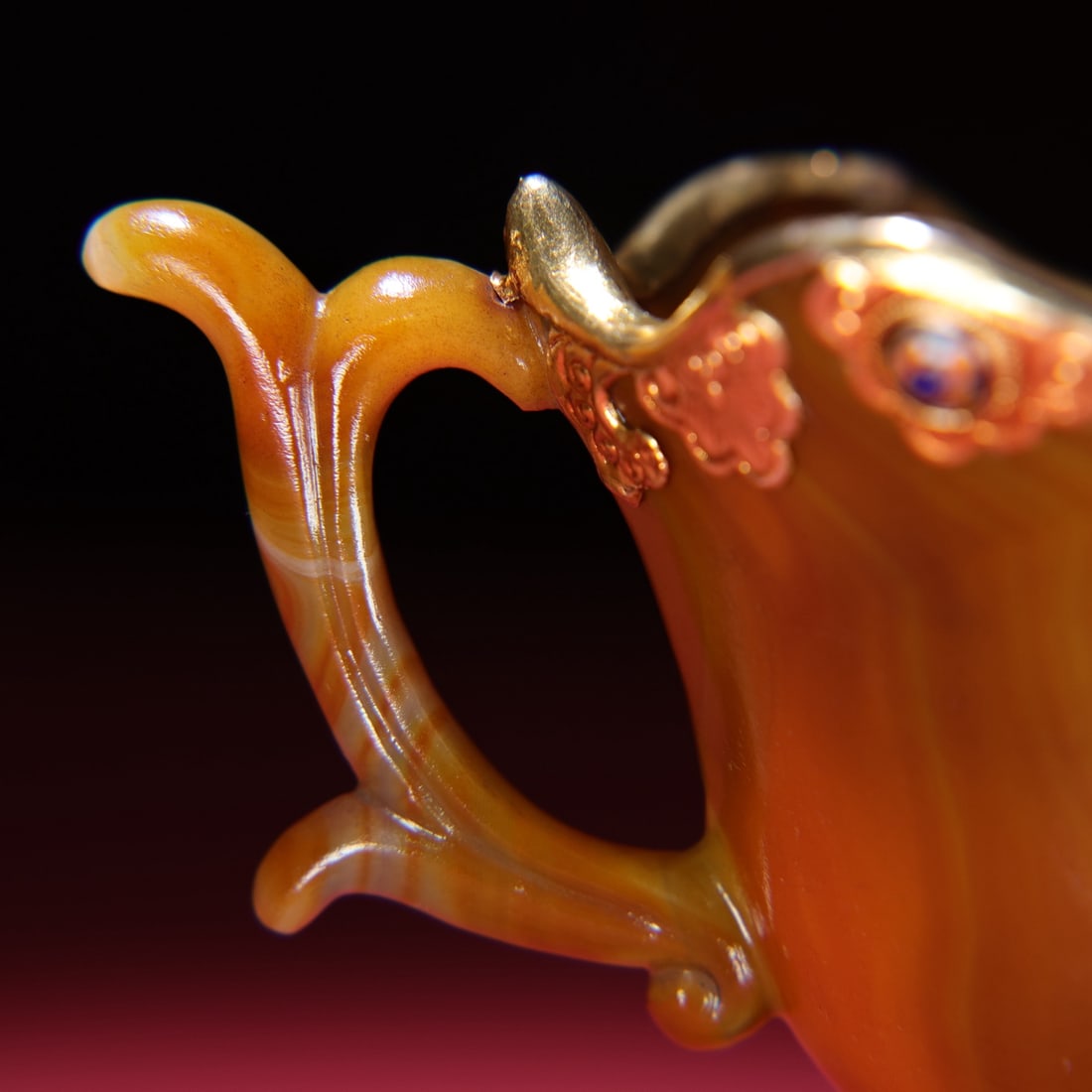 A beautiful agate jade cup - 2