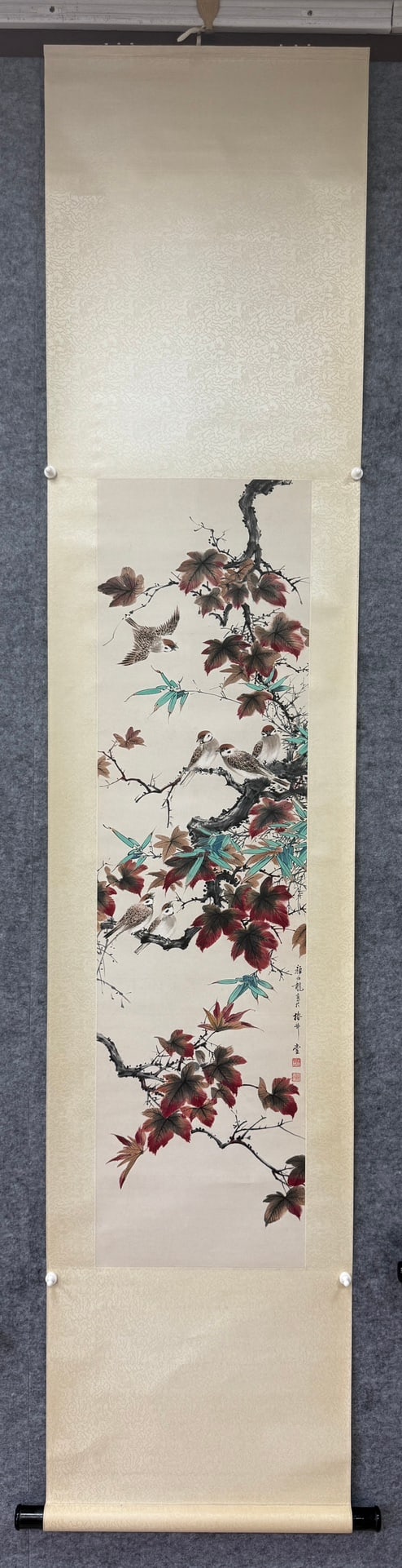 A painting of Yan Bolong's flowers and birds: Yan Bolong's flower and bird calligraphy and painting Size:Paintingcore128x34cm (The Dimensions Of All Batches Are Manually Measured.If You Need More Detailed Information, Please