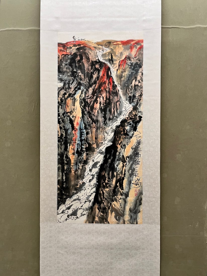 A piece of Shilu's landscape: Shilu's landscape Size:108x48cm (The Dimensions Of All Batches Are Manually Measured.If You Need More Detailed Information, Please Contact Our Customer Service Before Bidding.)