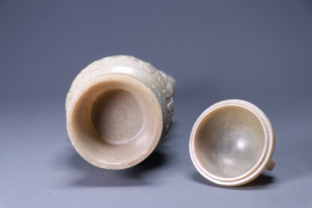 A beautiful ancient jade gluttonous pattern amphora - 9