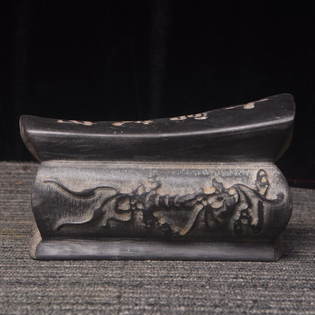 A beautiful bluestone coffin ornament: Exquisite bluestone coffin ornaments Size:17×8×10cm (The Dimensions Of All Batches Are Manually Measured.If You Need More Detailed Information, Please Contact Our Customer Service