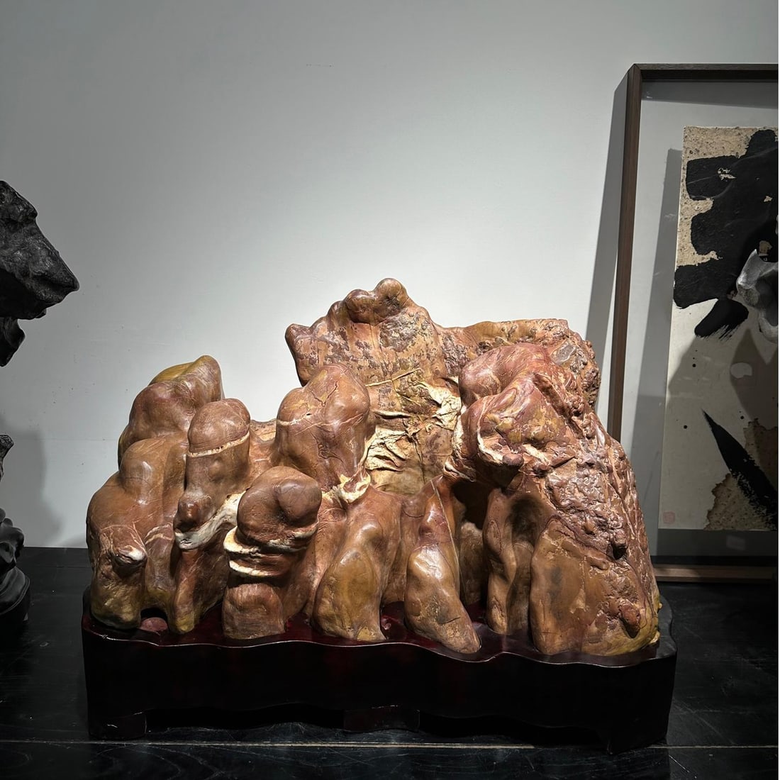 A beautiful colorful stone of colorful spirit stone (1 of 5)