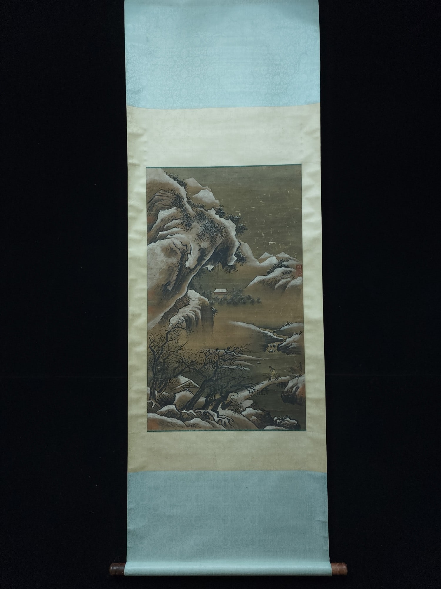 A silk landscape by Guo Xi in the Song Dynasty (1 of 9)