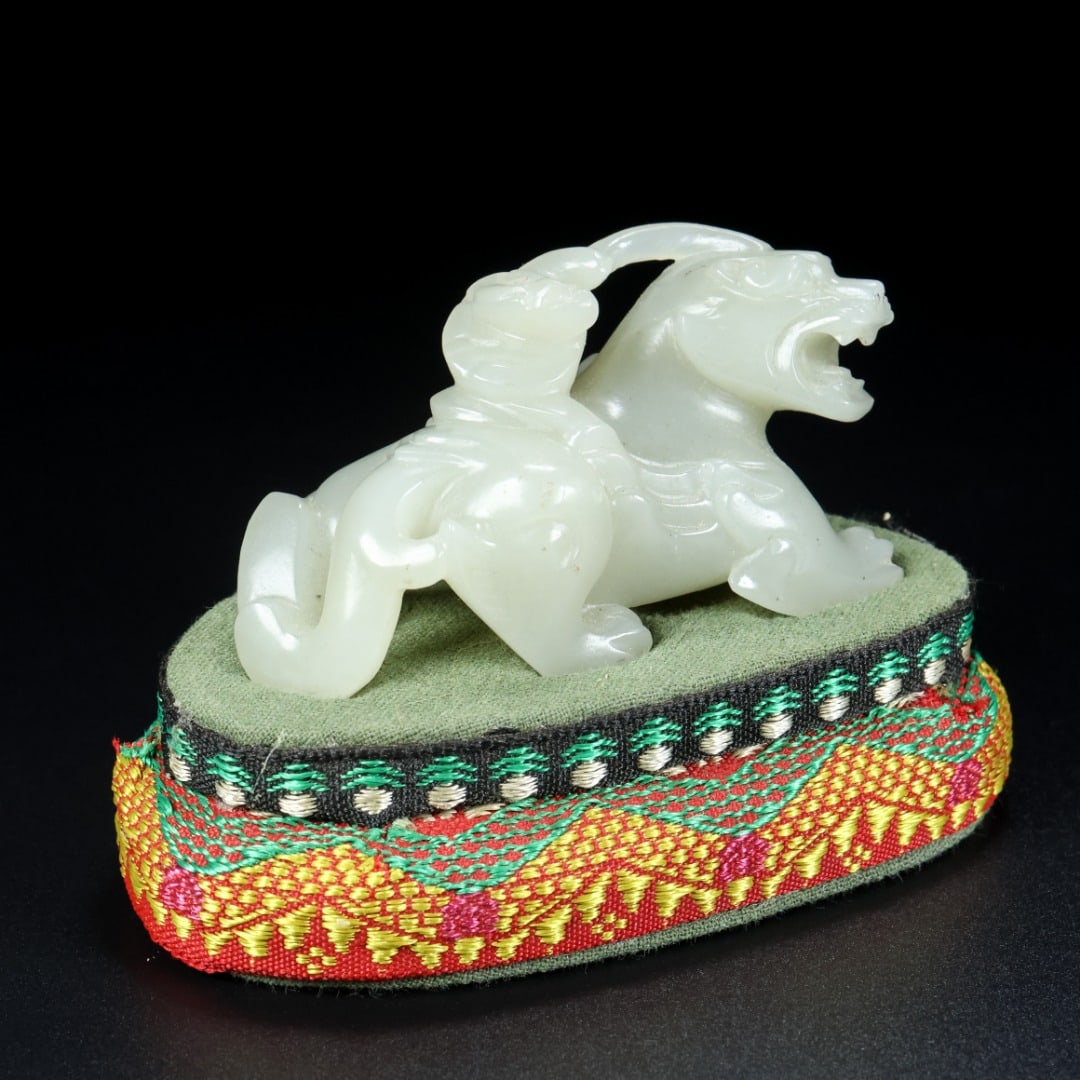 A beautiful Hetian jade beast - 3