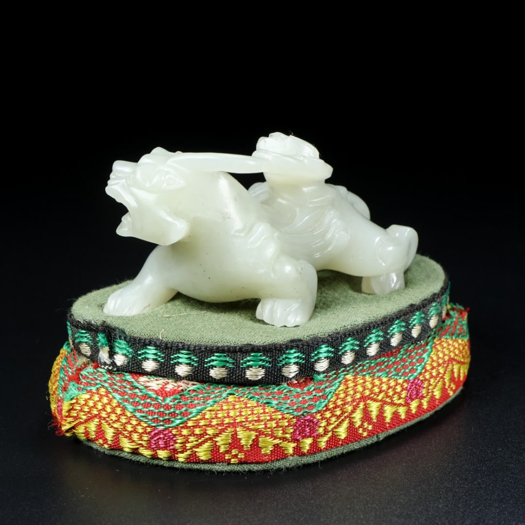 A beautiful Hetian jade beast - 5