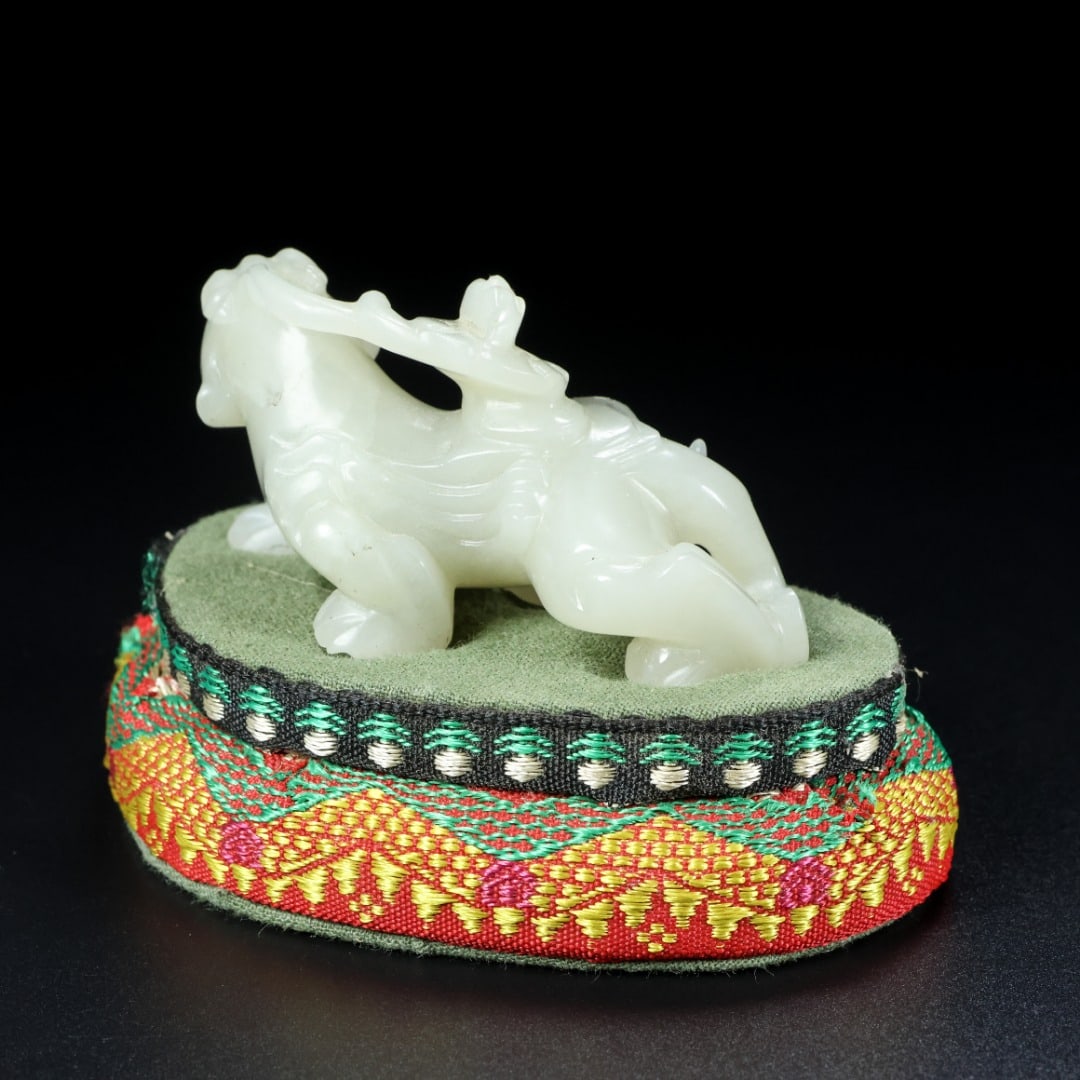 A beautiful Hetian jade beast - 6