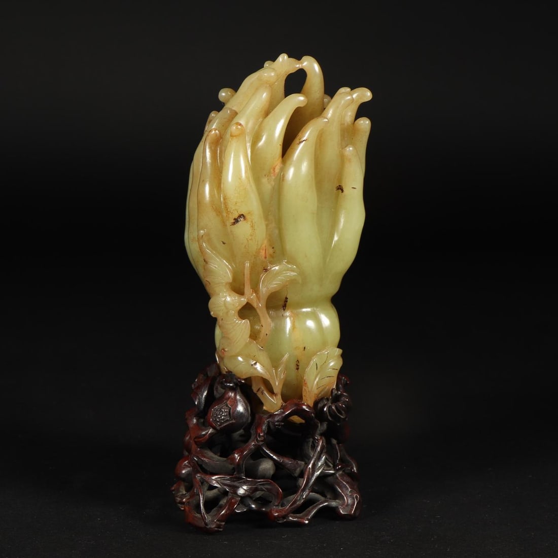 A Qing Dynasty Hetian jade topaz Buddha hand ornament: Qing Dynasty Hetian jade topaz Buddha hand ornament Size:L:7.3cmW:6cmH:12.6cmW:0.585kg (The Dimensions Of All Batches Are Manually Measured.If You Need More Detailed Information, Please Contact Our Cu