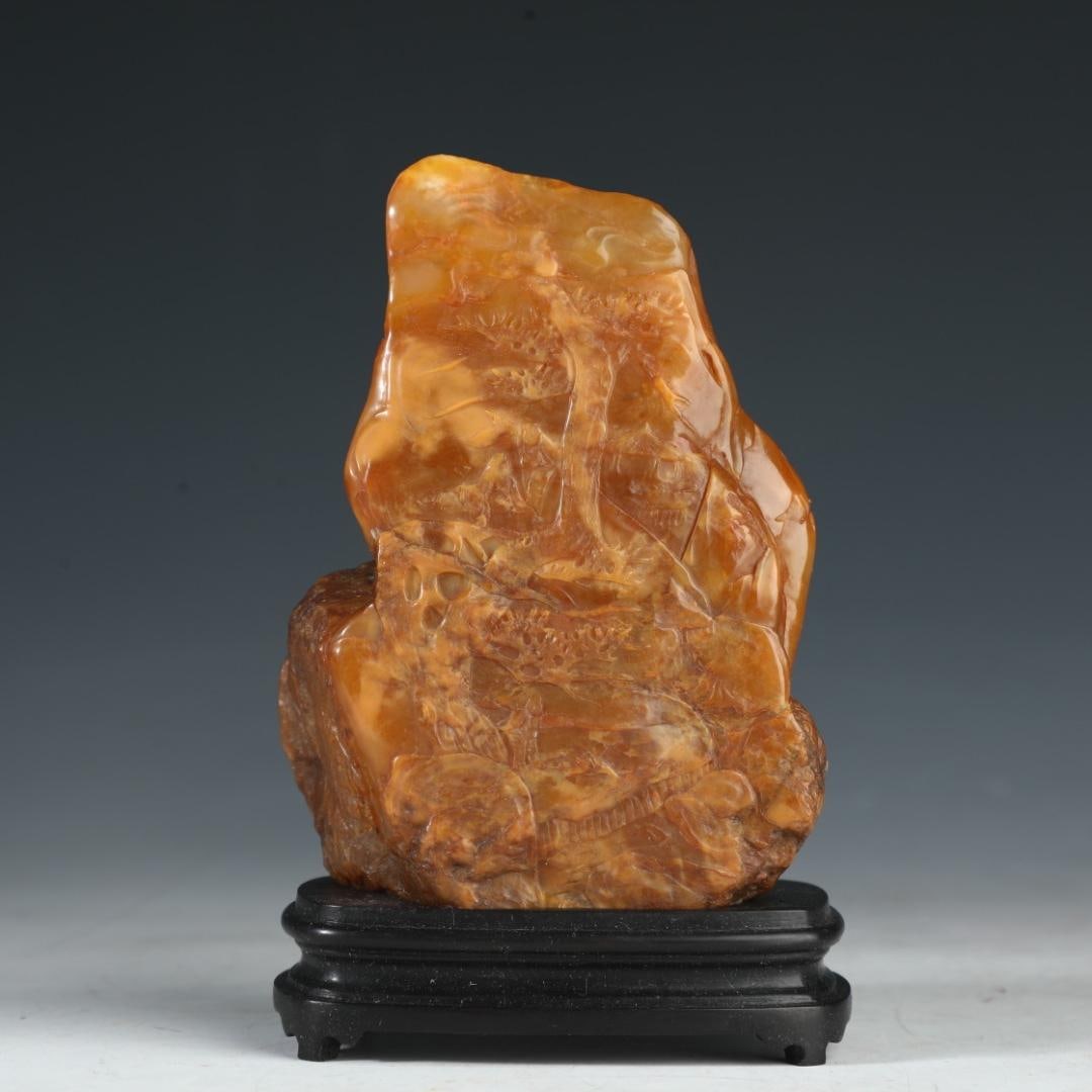 One piece was made by Shoushan Tian Huang Shangjun of the Qing Dynasty: Produced by Shoushan Tian Huang Shangjun in the Qing Dynasty Size:H:12cmW:8.5cmW:0.419kg (The Dimensions Of All Batches Are Manually Measured.If You Need More Detailed Information,