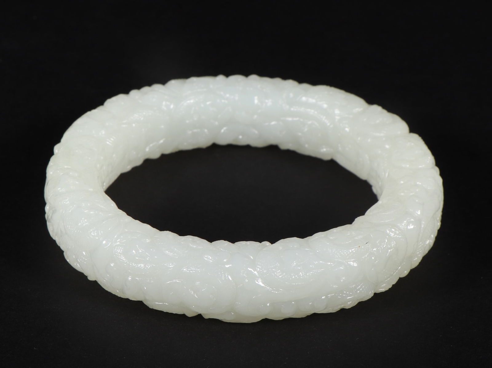 An Exquisite White Jade Dragon Pattern Bracelets - 8