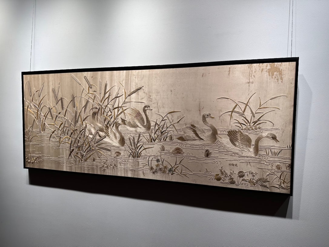 An Exquisite Kesi Flower and Bird Pattern Hanging Panel - 6