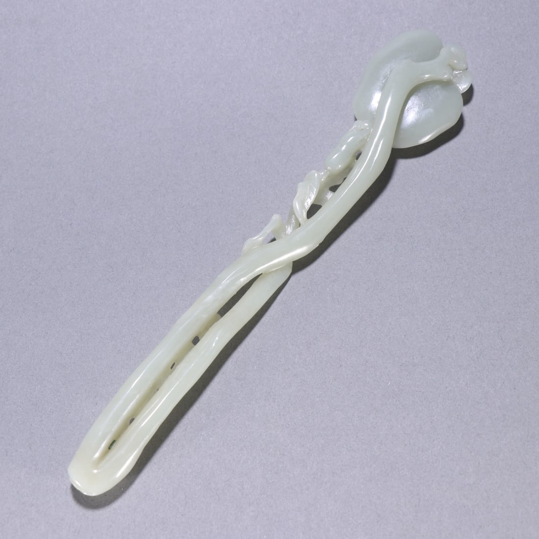 An Exquisite White Jade Ganoderma lucidum Pattern Ruyi - 7