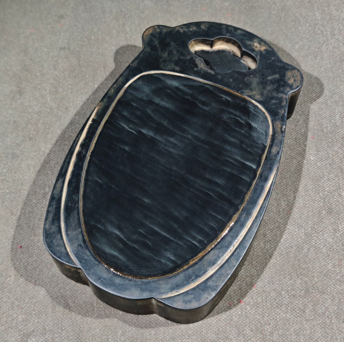 An Exquisite with poem Cicada-Shaped Inkstone: An Exquisite with poem Cicada-Shaped Inkstone Yao wen tian Size:21cmx13cmx4cm (The Dimensions Of All Batches Are Manually Measured.If You Need More Detailed Information, Please Contact Our Customer