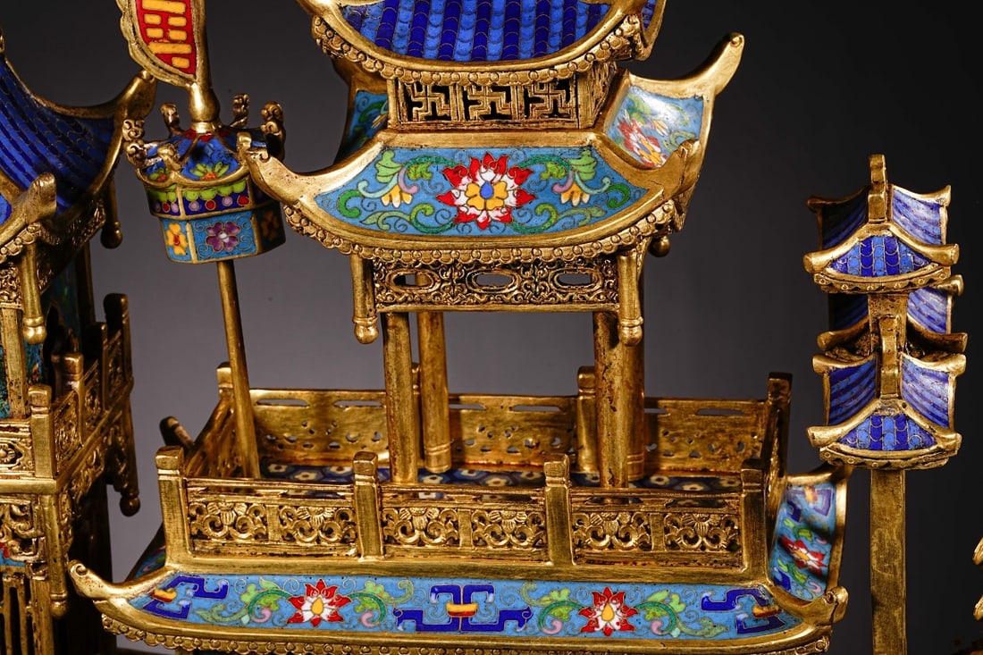 An Exquisite Cloisonne Lotus Pattern Ornament - 6