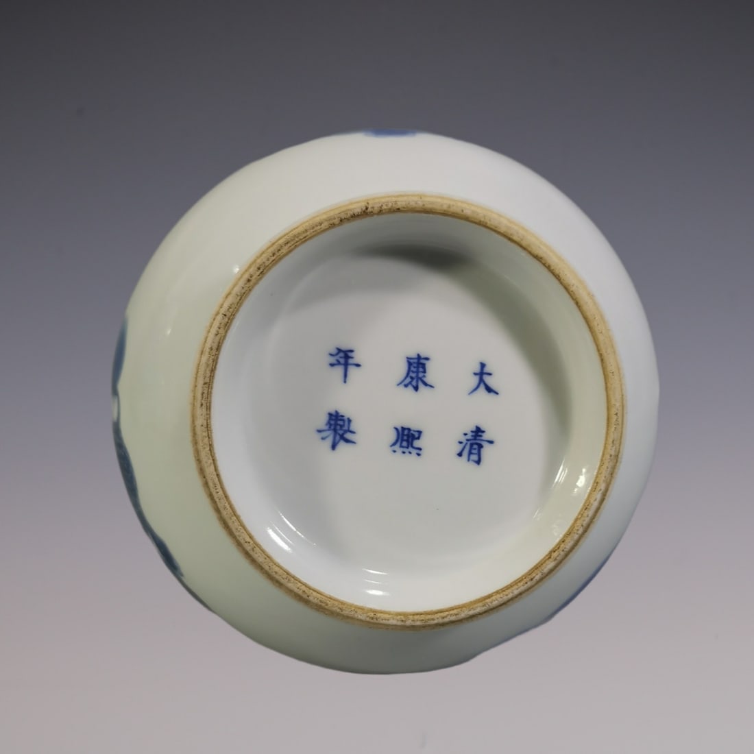 An Exquisite Blue and White Auspicious Beast Pattern Vase - 6