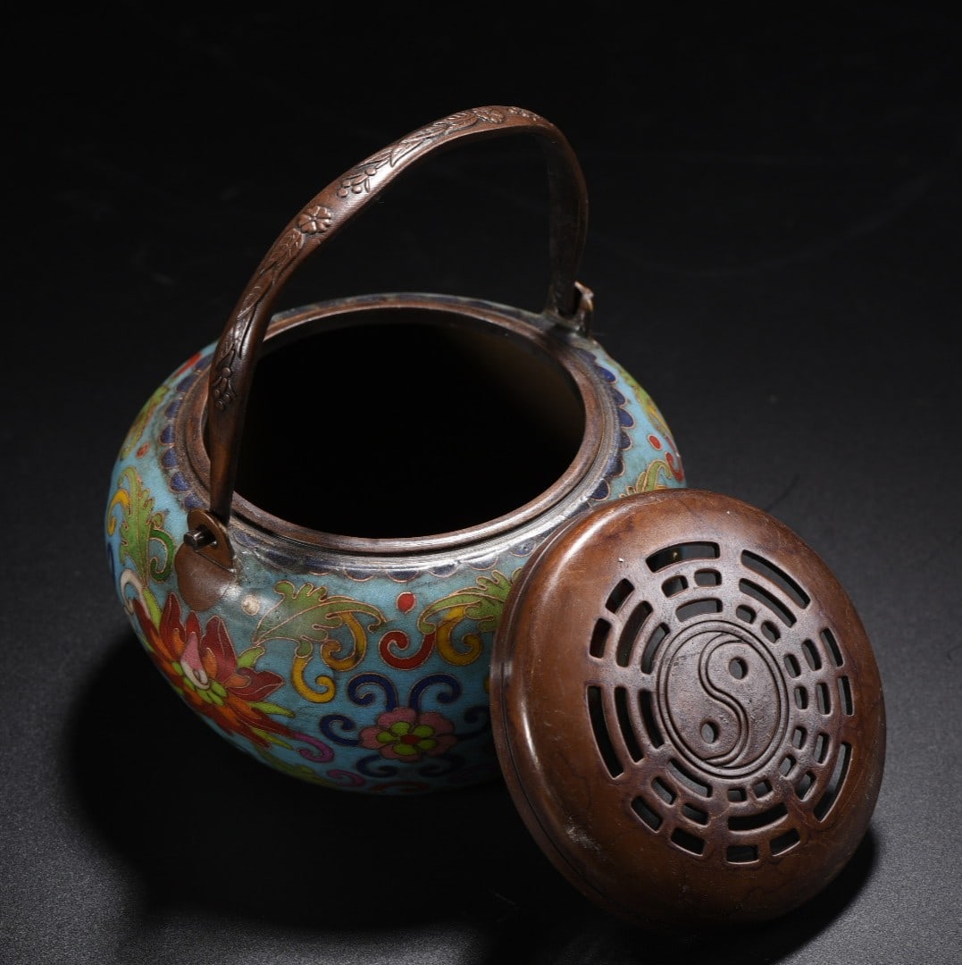 An Exquisite Cloisonne Lotus Pattern Censer - 8