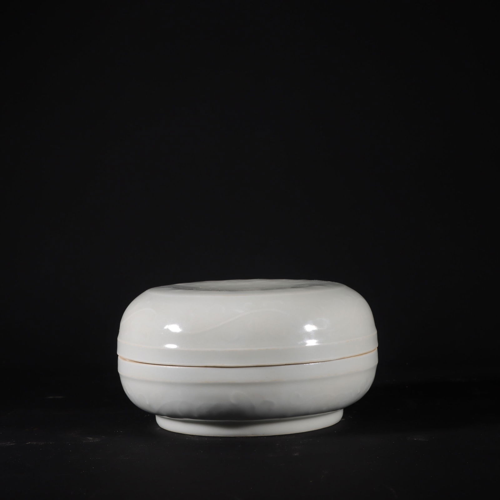 An Exquisite Sweet white glaze Flower Pattern Box - 3