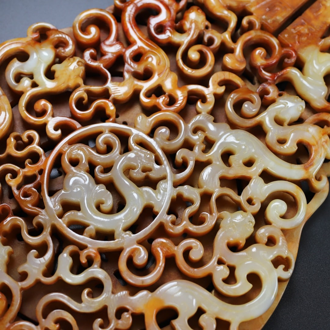 An Exquisite White Jade Chi-Dragon Pattern Beast-Face Pattern Ornament - 9