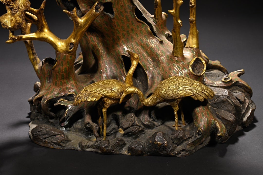 An Exquisite Cloisonne Landscape and Figure Pattern Pine and Crane Pattern Screen - 5