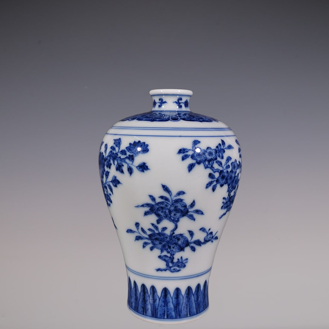 An Exquisite Blue and White Flower and Fruit Pattern Vase (1 of 8)