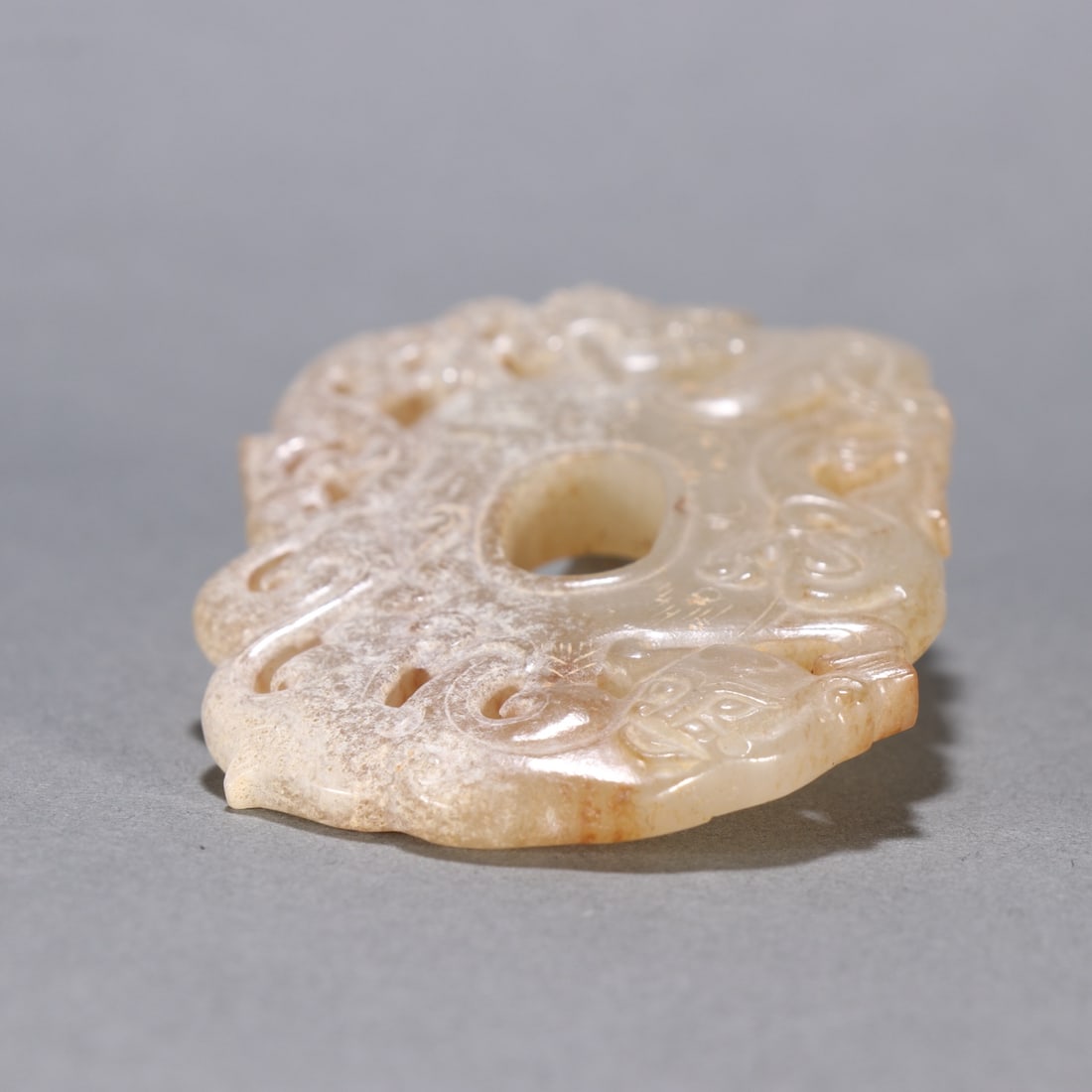 An Exquisite White Jade Chi-Dragon Pattern Ornament - 8