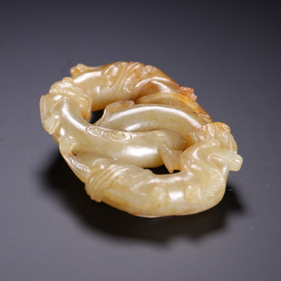 An Exquisite White Jade Dragon Pattern Ornament - 9