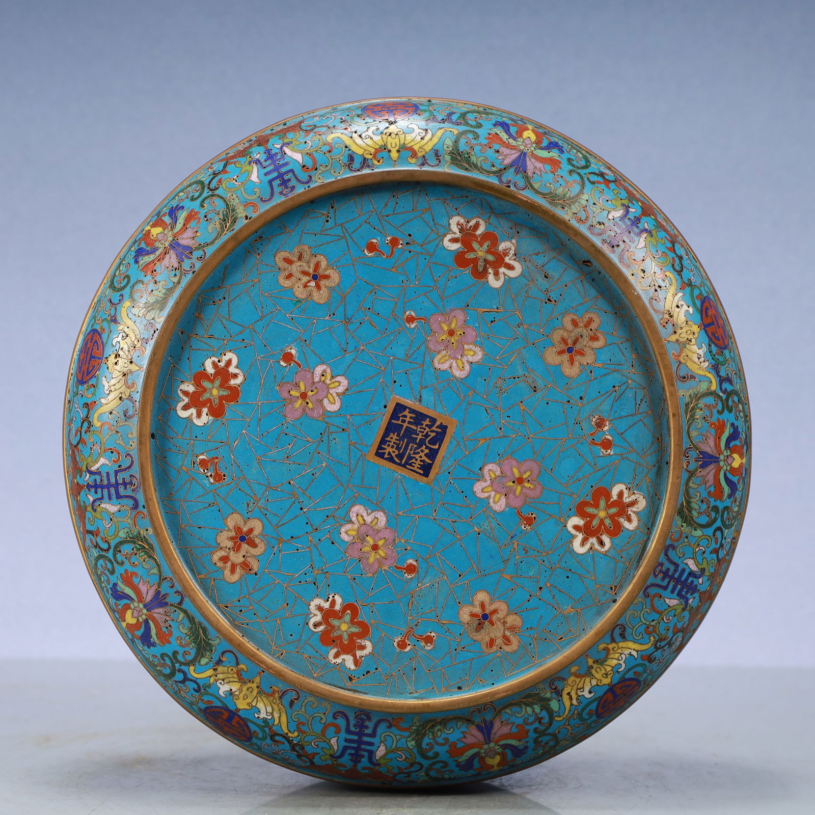 A Exquisite Cloisonne Lotus Pattern Bats and Peach Pattern Box - 8