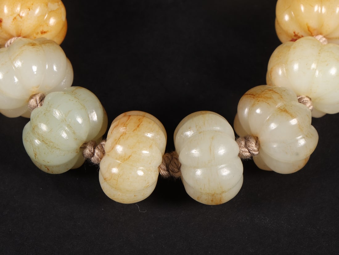 An Exquisite White Jade Pumpkin-Shaped Bracelets - 6