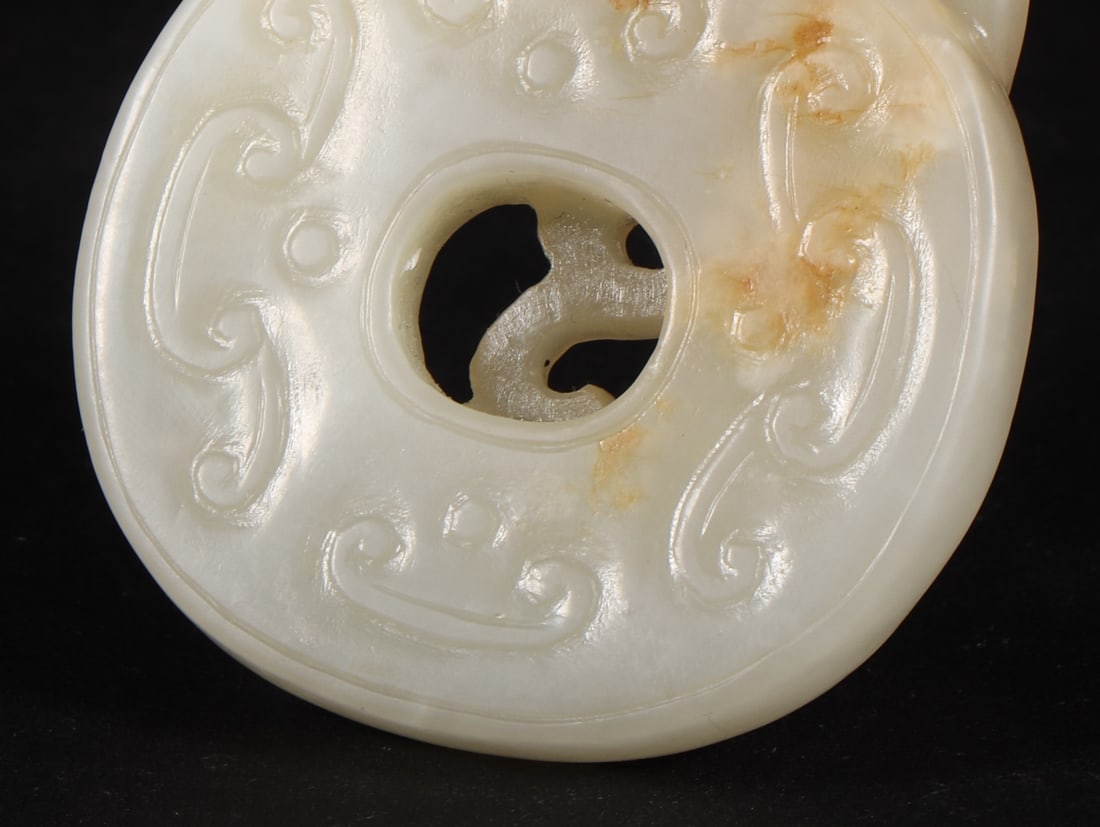 An Exquisite White Jade Chi-Dragon Pattern Ornament - 8