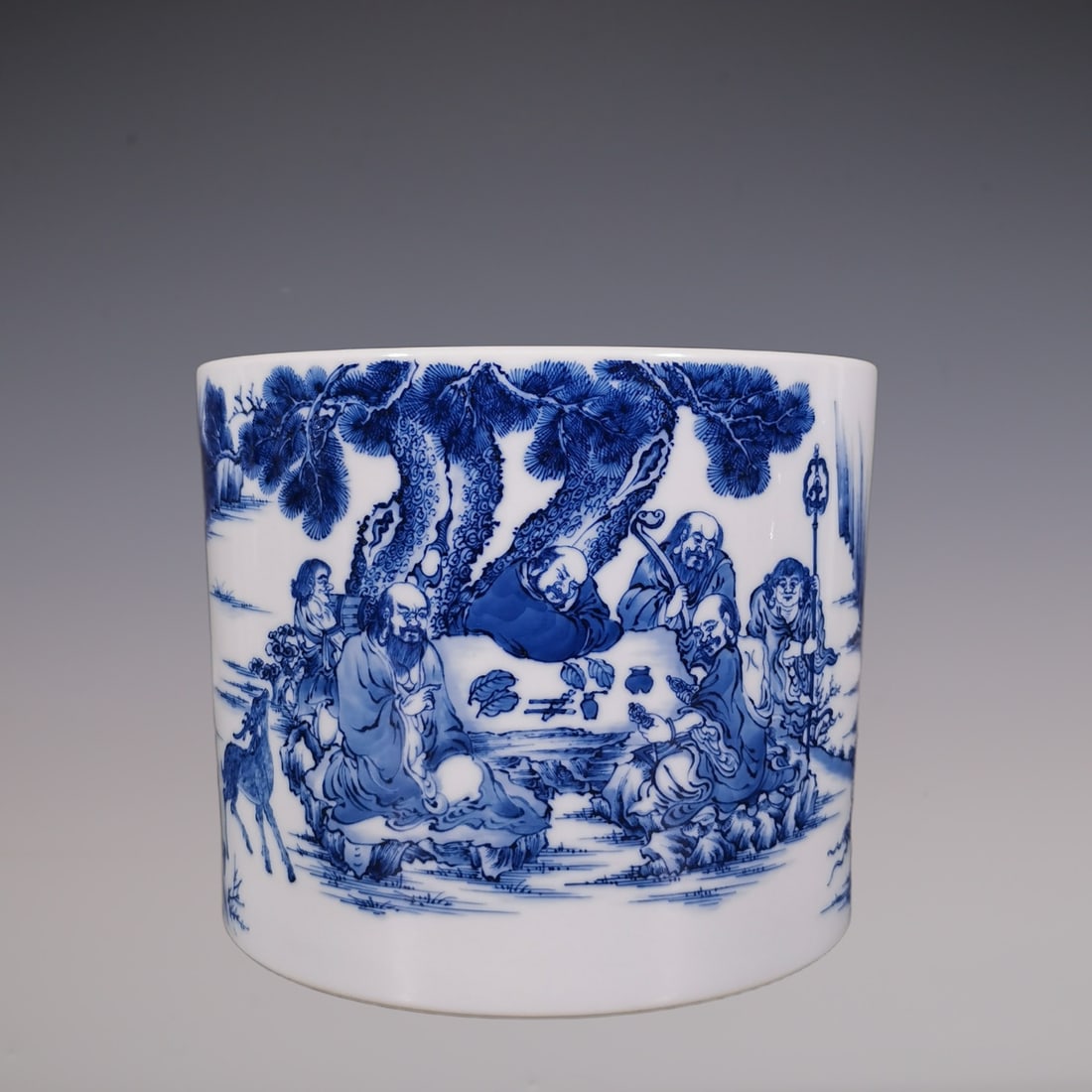 An Exquisite Blue and White Character and Story Pattern Brush Pot: An Exquisite Blue and White Character and Story Pattern Brush Pot Qing Dynasty, China Yongzheng Six-character Mark Size:17.4cmx21.3cm (The Dimensions Of All Batches Are Manually Measured.If You