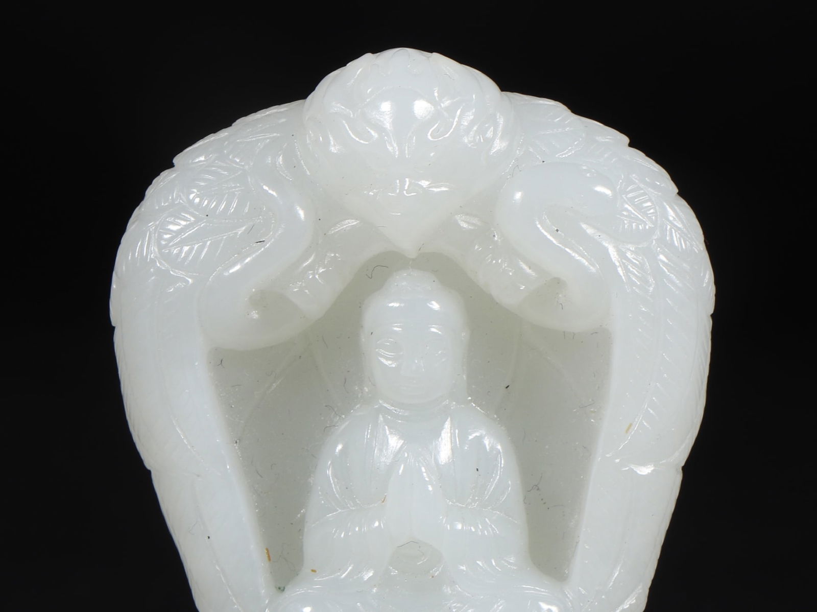 An Exquisite White Jade Buddha Statue Ornament - 4