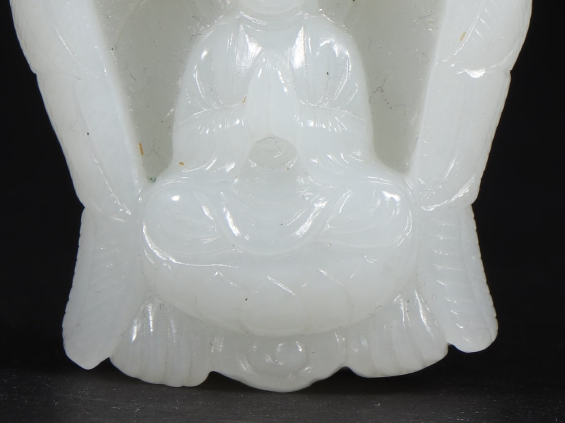 An Exquisite White Jade Buddha Statue Ornament - 5