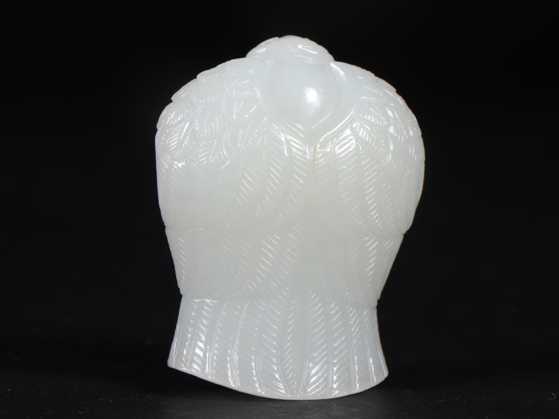 An Exquisite White Jade Buddha Statue Ornament - 6