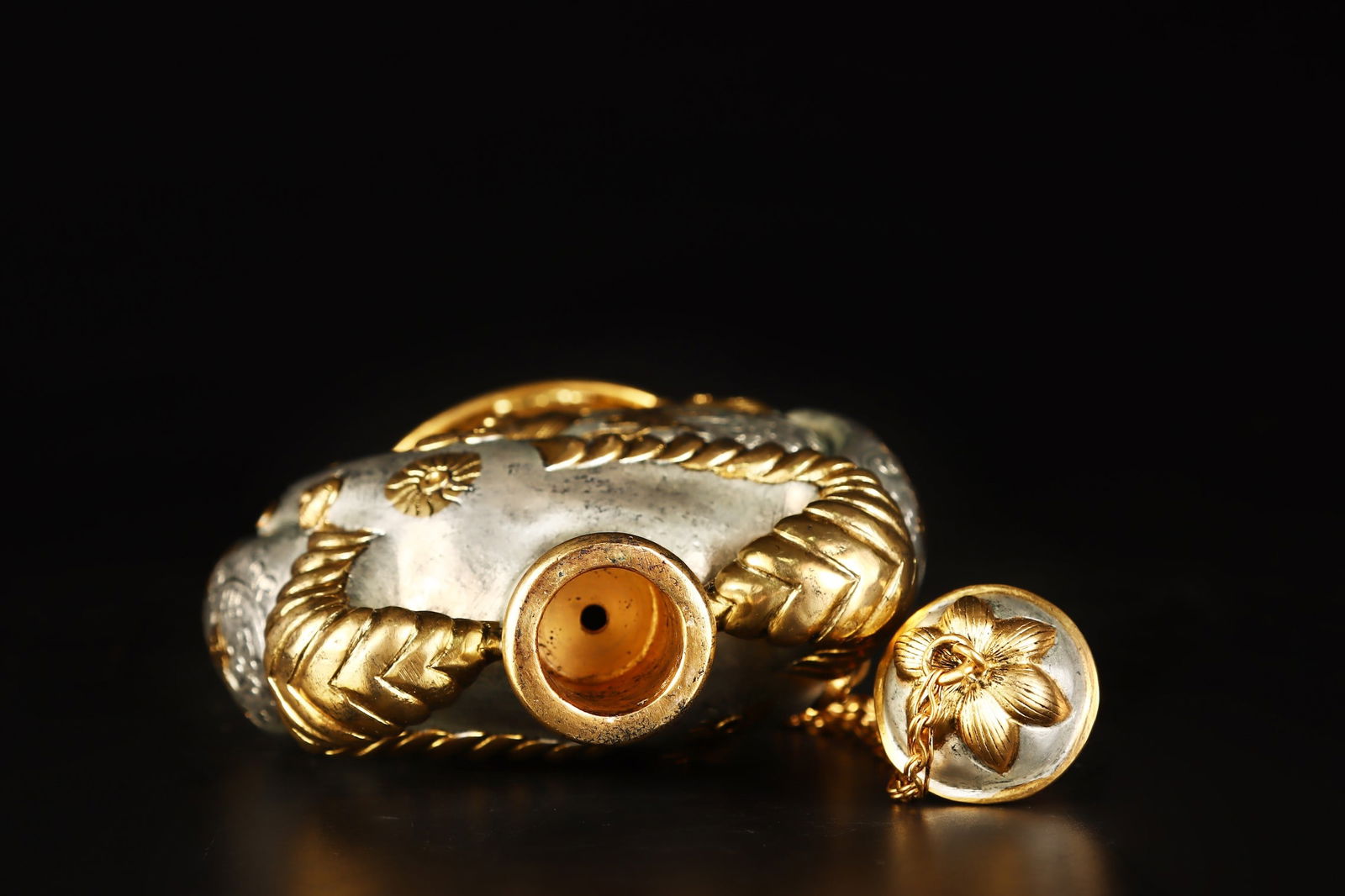 An Exquisite Gilt Silver Dragon Pattern Double-Ears Vase - 7