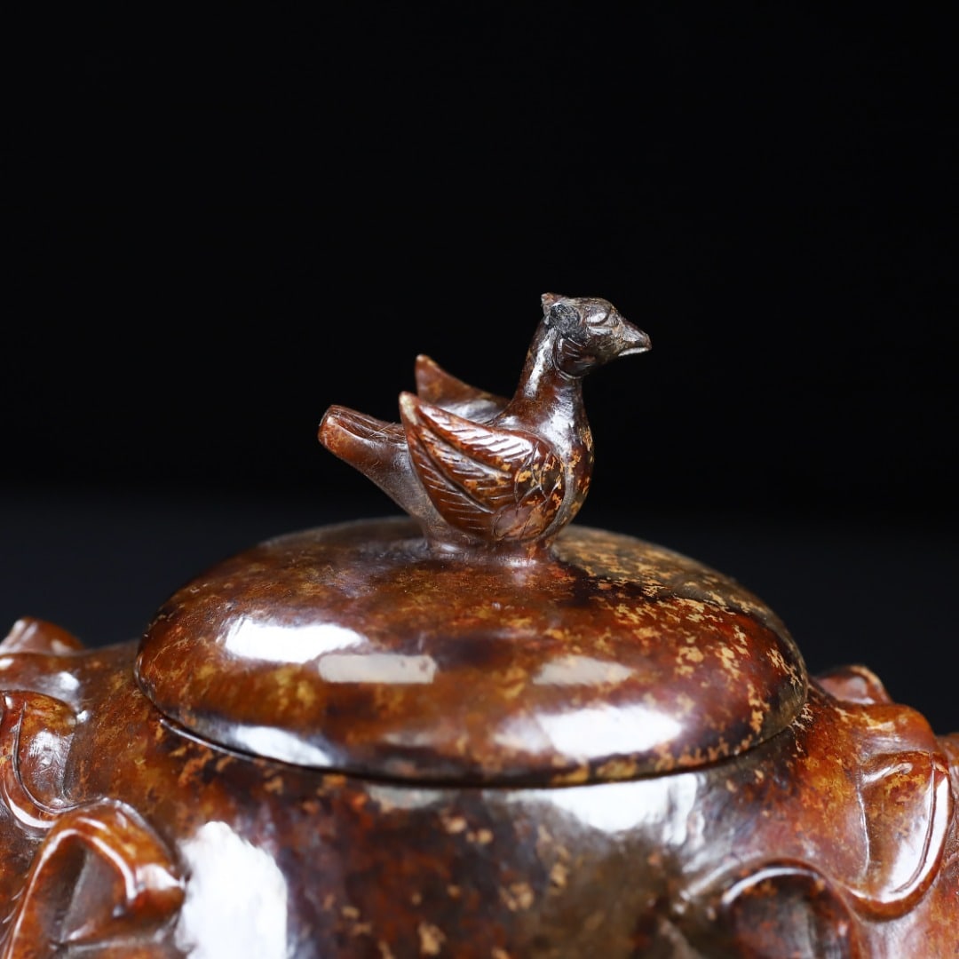 An Exquisite White Jade Bear Pattern Censer - 2