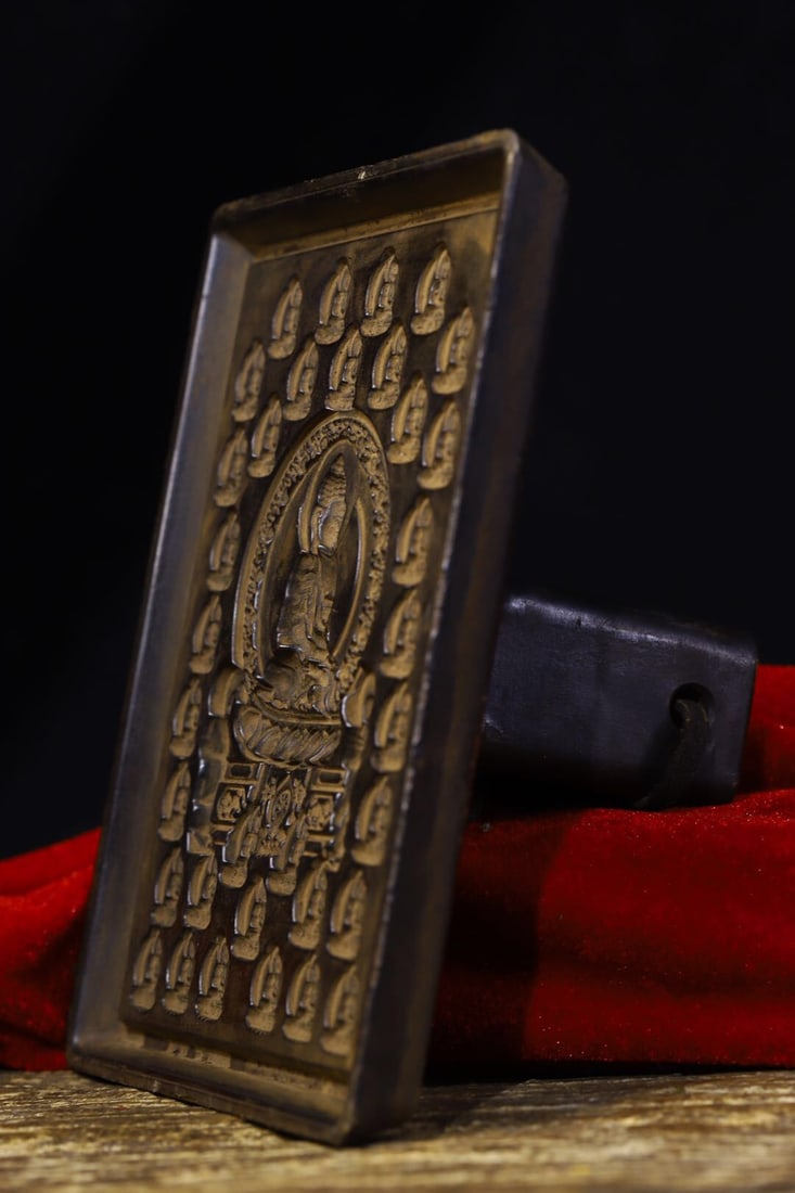 An Exquisite Bronze Buddha Statue Pattern Ornament - 7