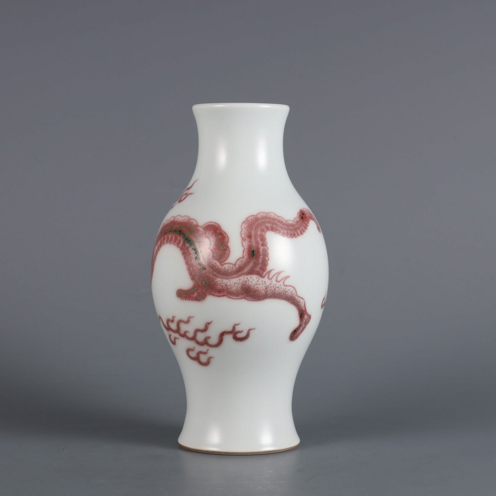 An Exquisite Underglaze-Red Dragon Pattern Vase - 2