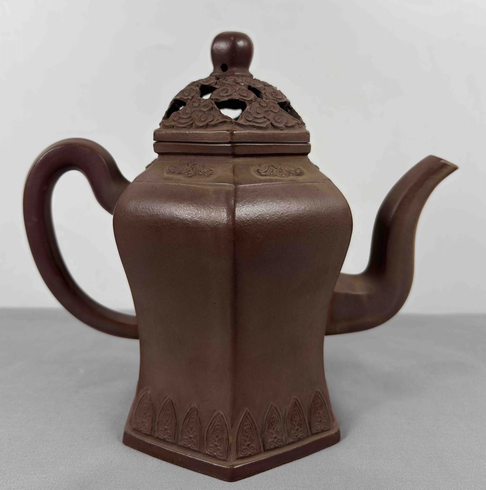 An Exquisite Purple Sands Teapot - 4