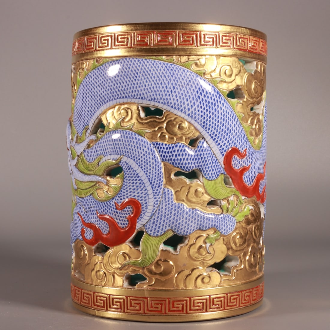 An Exquisite Enamel Dragon Pattern Brush Pot - 4