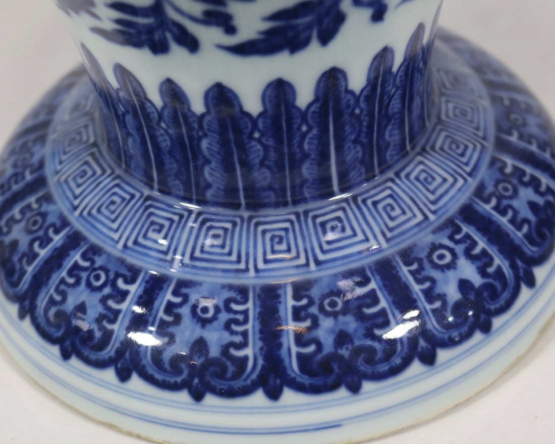 An Exquisite Blue and White Lotus Pattern Candlestick - 6