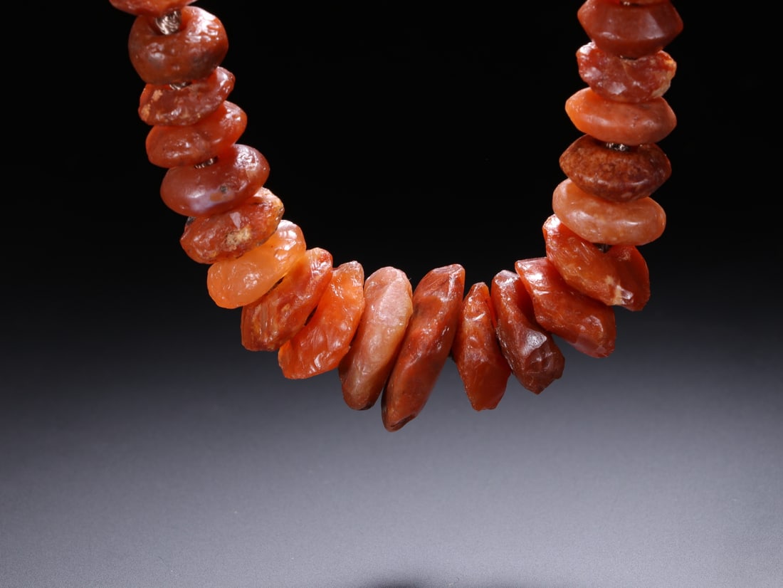 An Exquisite Agate Necklace - 4